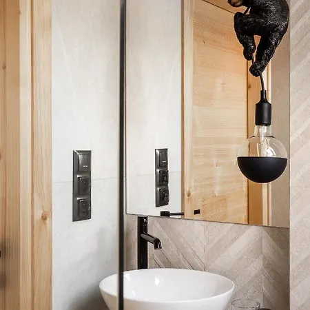 アパートホテル & Czarny Niedzwiedz