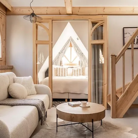 アパートホテル & Czarny Niedzwiedz コシチェリスコ