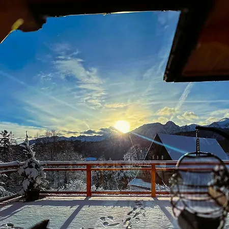 & Czarny Niedzwiedz 4* コシチェリスコ