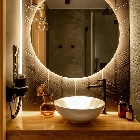 & Czarny Niedzwiedz 4*