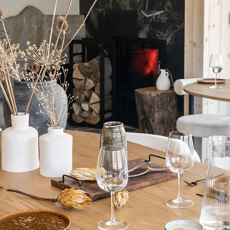 & Czarny Niedzwiedz 4* コシチェリスコ