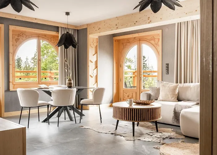 شقة فندقية & Czarny Niedzwiedz 4*