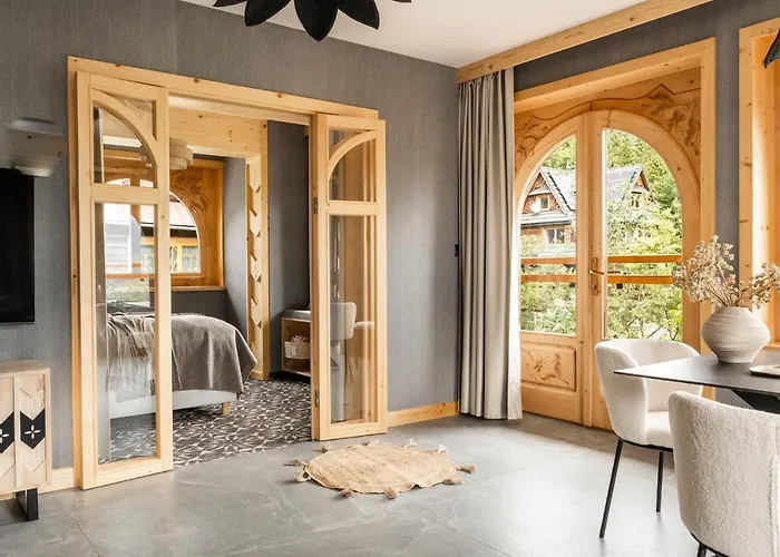 & Czarny Niedzwiedz شقة فندقية كوشتيليسكا