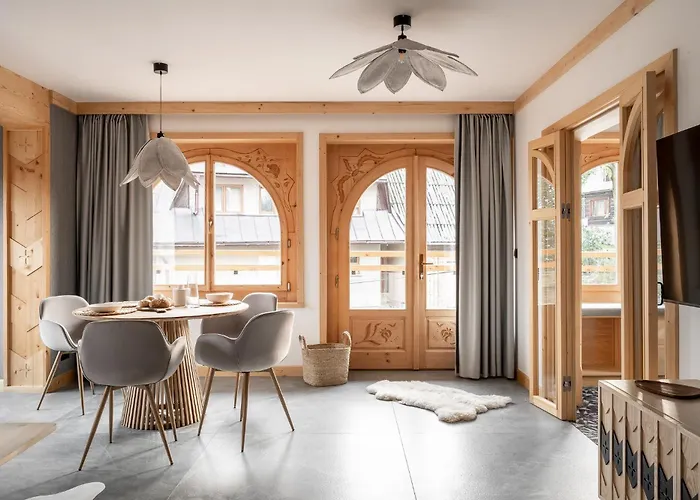 & Czarny Niedzwiedz كوشتيليسكا