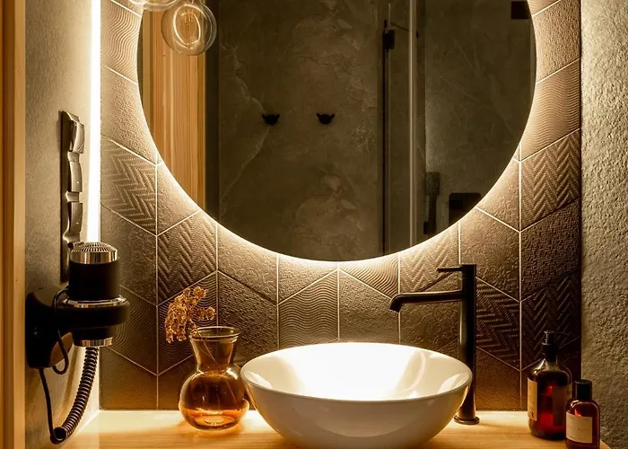 & Czarny Niedzwiedz 4*