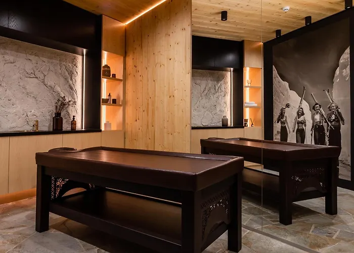 & Czarny Niedzwiedz 4*