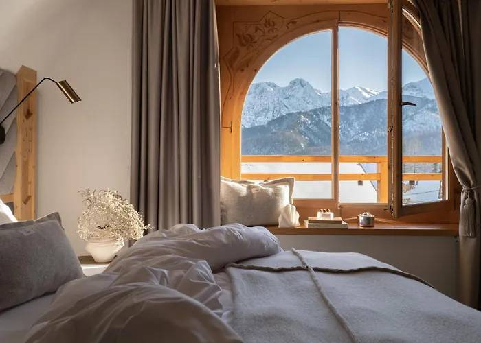 & Czarny Niedzwiedz شقة فندقية 4*